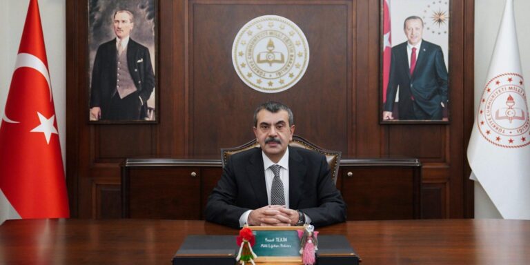bakan-tekinden-kurban-bayrami-mesaji-tE3CY6fl.jpg