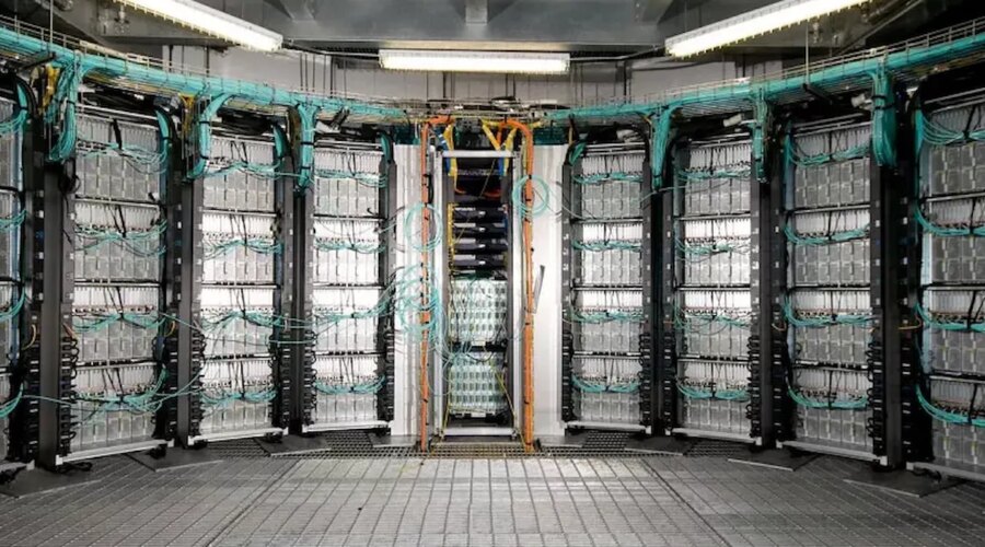 Avrupa’nın en hızlı süper bilgisayarı Almanya’da kuruldu