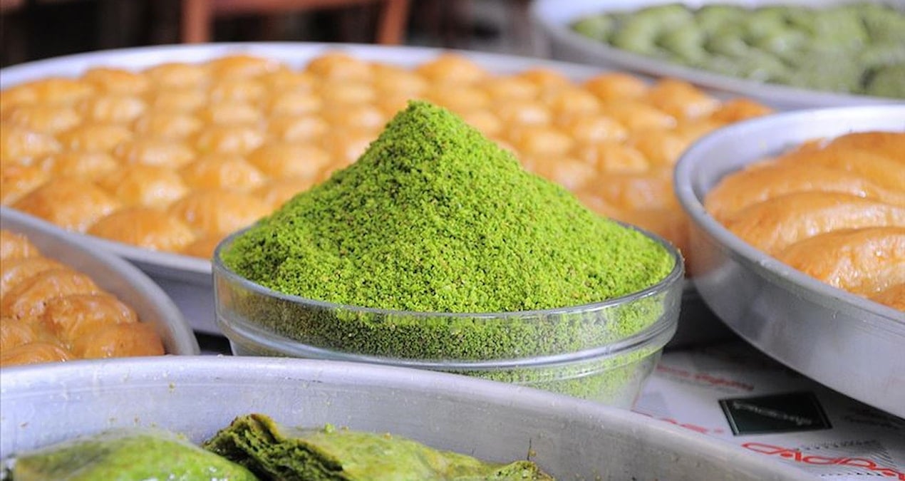 baklavalik fistigin kilosu 3 bin lira mi olacak y54TzHUF