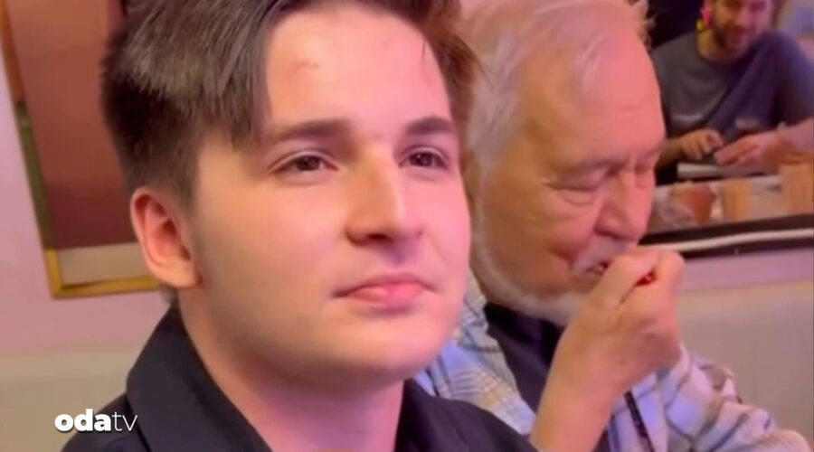 Celal Şengör, Selçuk Yöntem, Vedat Milor’den sonra şimdi de İlber Ortaylı: Dondurmacıda sürpriz fotoğraf