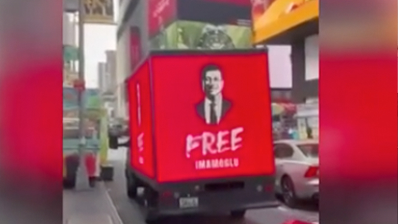 cumhurbaskani erdoganin abd ziyaretinde new yorkta free imamoglu kamyonlari goruldu ItKHSLKW