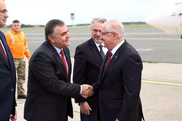 bakan guler brukselde nato toplantisinda Owy9rT7X.jpg