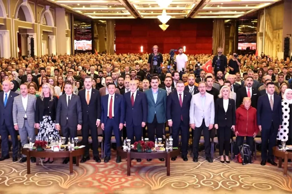 bakan isikhan izmir cop daglariyla inleniyor KwVYz4MW