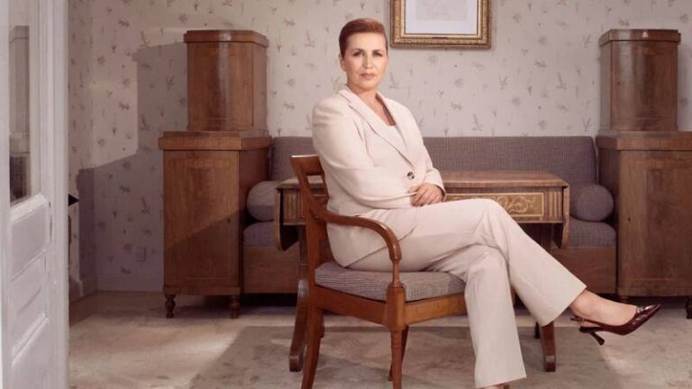 mette frederiksen sosyal demokrasiyi kurtaran kadin We1pY6Jk.jpg