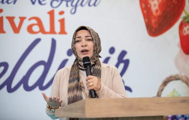 pamukova ayva festivali basladi ciU23HdV.jpg