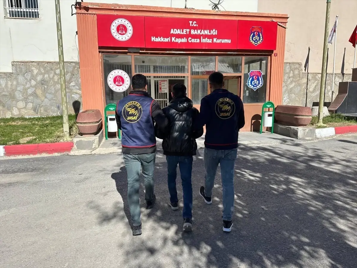 hakkaride 8 yil 9 ay hapis cezali hukumlu yakalandi NnddAkK7.jpg