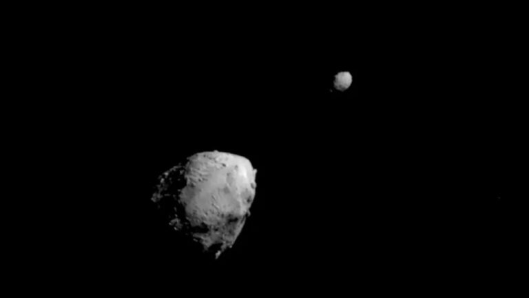 nasa-asteroidin-gunes-yolunu-degistirdi-CWTALMSR.jpg